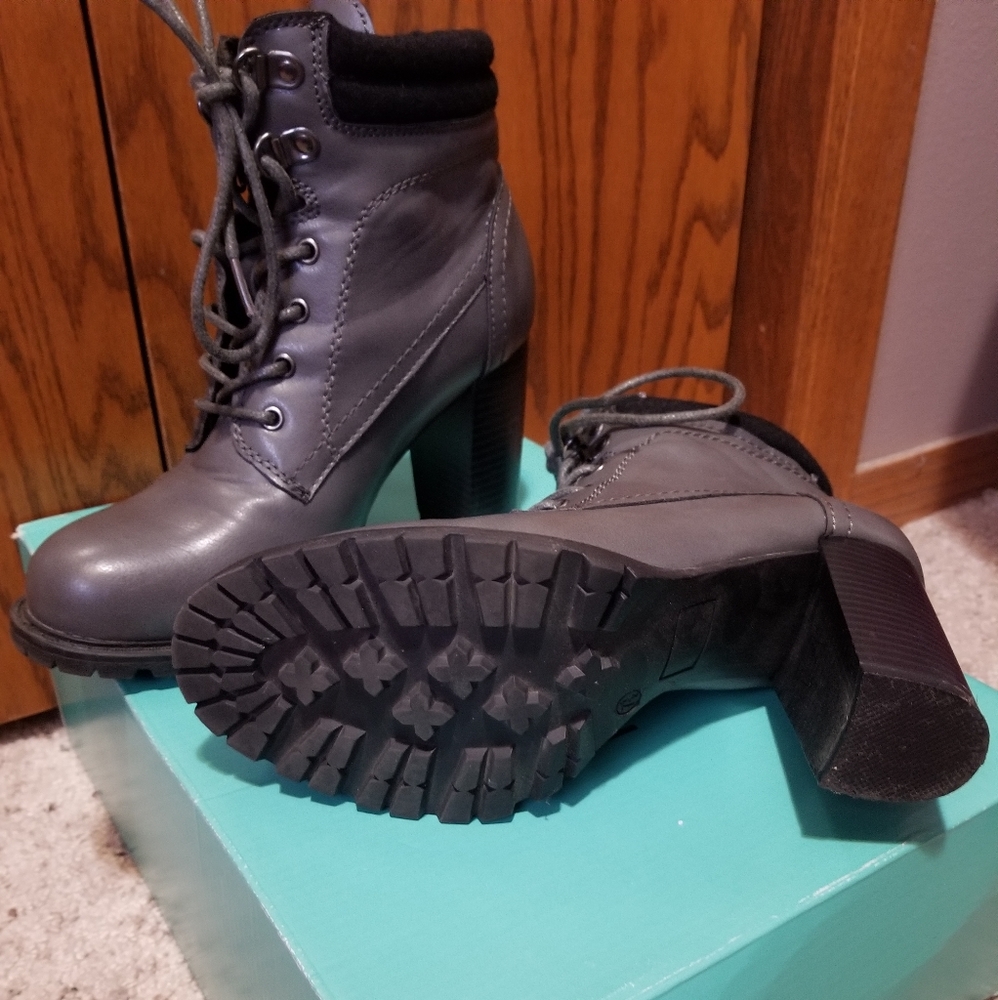 Hiker boots